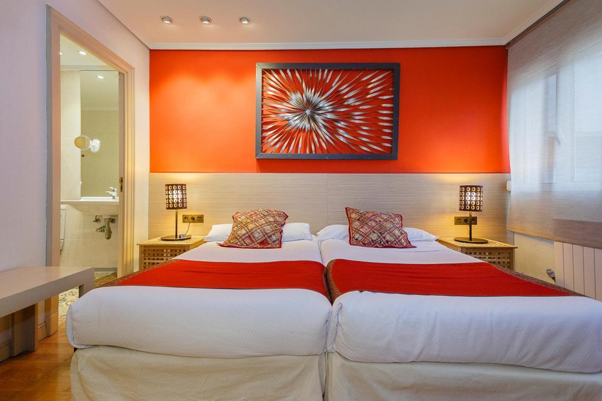Hostal Rodas Παμπλόνα Εξωτερικό φωτογραφία