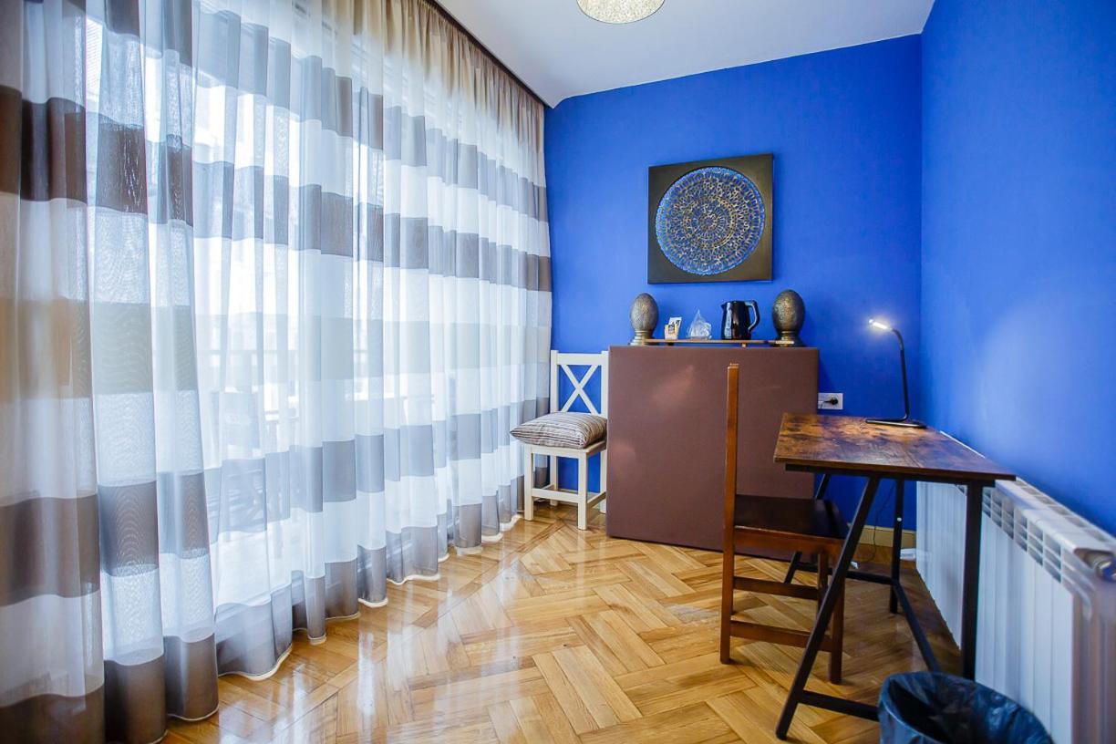 Hostal Rodas Παμπλόνα Εξωτερικό φωτογραφία