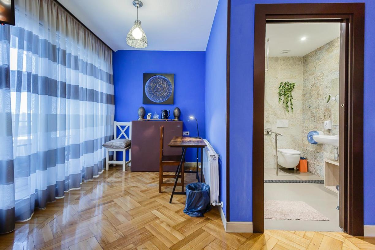 Hostal Rodas Παμπλόνα Εξωτερικό φωτογραφία