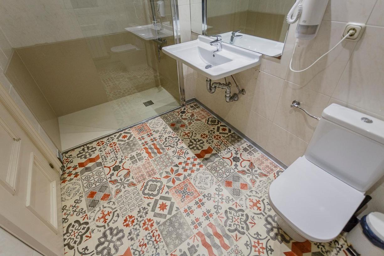 Hostal Rodas Παμπλόνα Εξωτερικό φωτογραφία