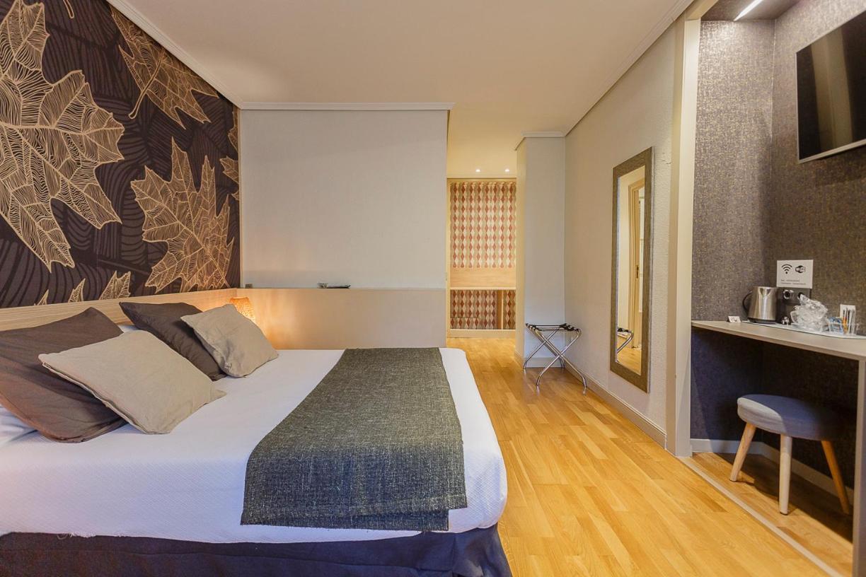 Hostal Rodas Παμπλόνα Εξωτερικό φωτογραφία